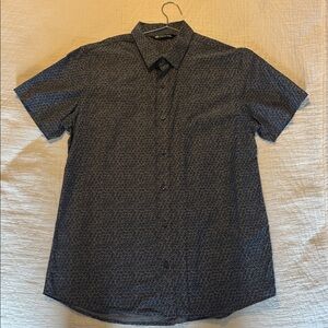 Men's Travis Mathew’s short sleeve button up